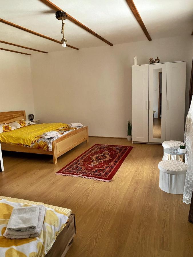 Casa Mari Hotel คือร์ตีโชอารา ภายนอก รูปภาพ